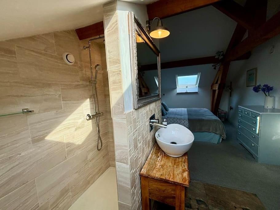 Little Bream - Pretty Cosy Cottage, Sea Views, Walk To The Beach Mawnan Smith Ngoại thất bức ảnh